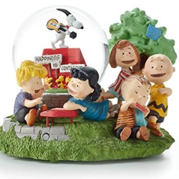 Waterglobe by Hallmark Peanuts- Happiness is contagious 2014 limited edition - Picture 1 of 7